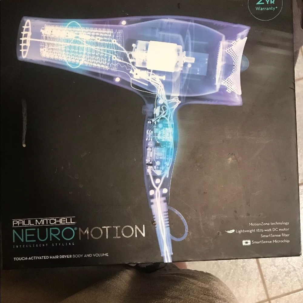 Neuro motion hair dryer